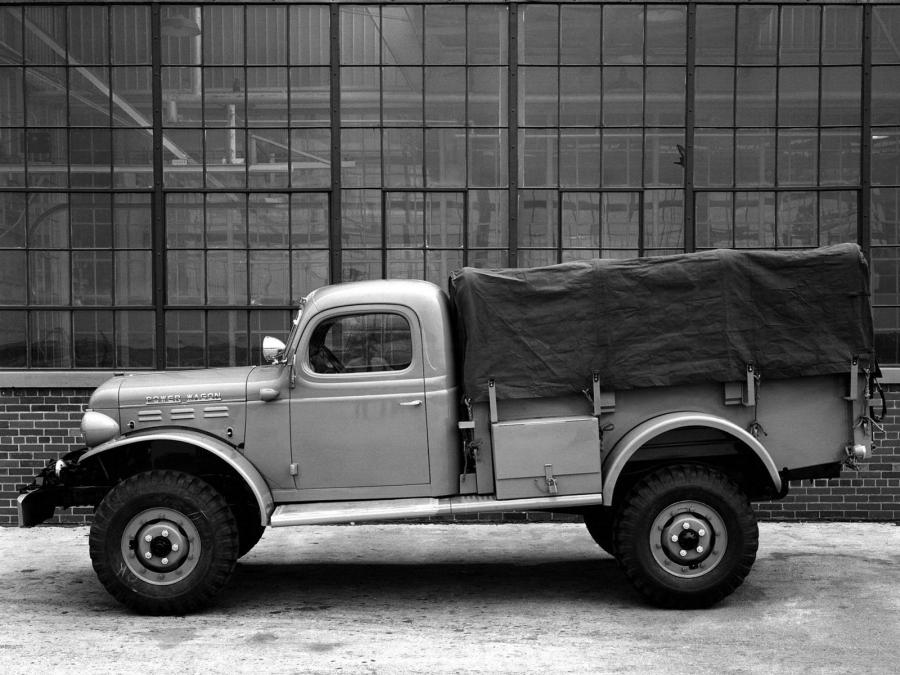  Dodge Power Wagon 1946 года  (фото 5 из 7)